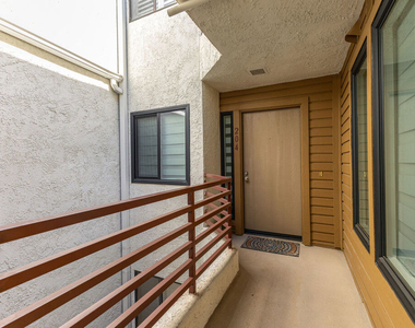 400 N Louise Street - Photo Thumbnail 4