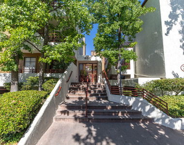 400 N Louise Street - Photo Thumbnail 2