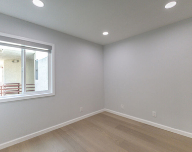 400 N Louise Street - Photo Thumbnail 20