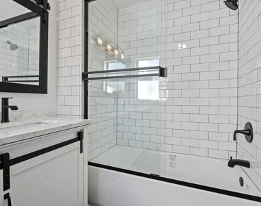 4940 Placidia Avenue - Photo Thumbnail 31