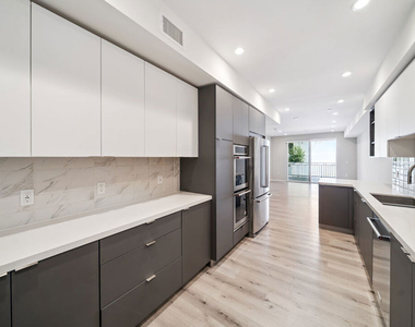 1226 S Bedford Street - Photo Thumbnail 5