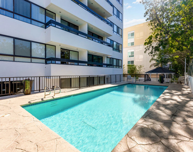 10551 Wilshire Boulevard - Photo Thumbnail 8