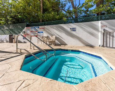 10551 Wilshire Boulevard - Photo Thumbnail 10