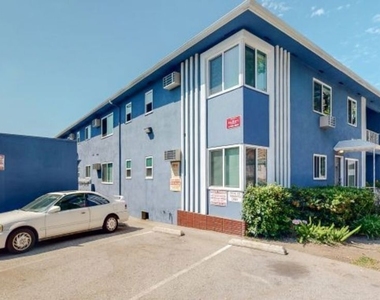 11284 Montana Avenue - Photo Thumbnail 14