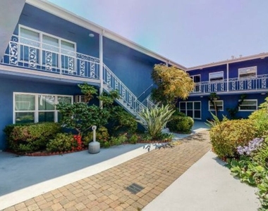 11284 Montana Avenue - Photo Thumbnail 13