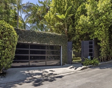 8516 Franklin Avenue - Photo Thumbnail 27