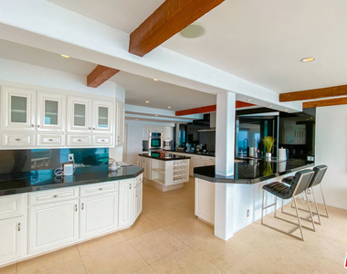 27112 Malibu Cove Colony Drive - Photo Thumbnail 16