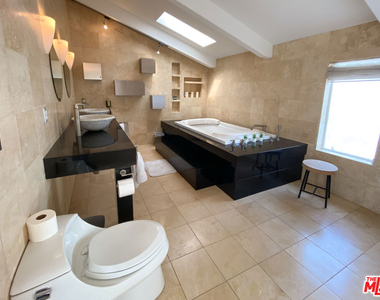 27112 Malibu Cove Colony Drive - Photo Thumbnail 27