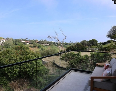 6656 Dume Drive - Photo Thumbnail 7