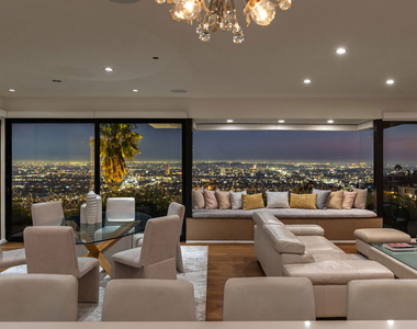 1815 N Crescent Heights Boulevard - Photo Thumbnail 7