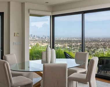 1815 N Crescent Heights Boulevard - Photo Thumbnail 3