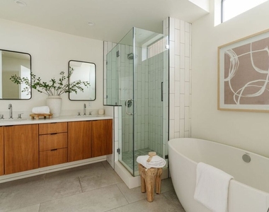 3214 Highland Avenue - Photo Thumbnail 14