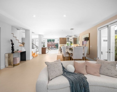 314 Palisades Avenue - Photo Thumbnail 8
