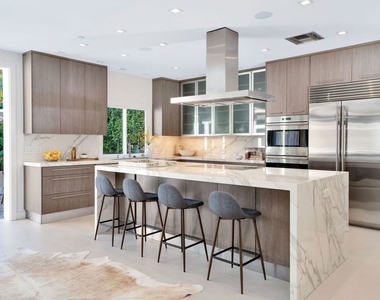 314 Palisades Avenue - Photo Thumbnail 16