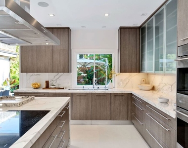 314 Palisades Avenue - Photo Thumbnail 15