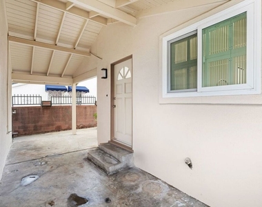 6204 S Corning Avenue - Photo Thumbnail 33
