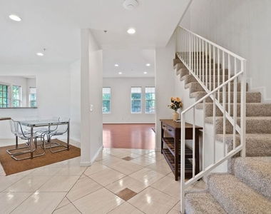 3960 Pennsylvania Avenue - Photo Thumbnail 7