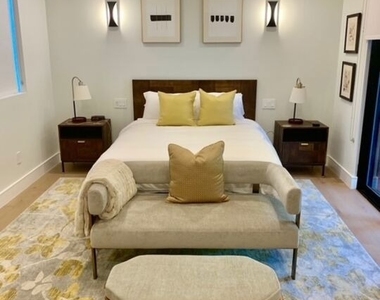 13020 Greenleaf Street - Photo Thumbnail 16