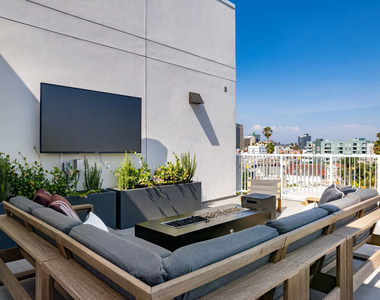 839 Fedora Street - Photo Thumbnail 11