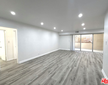 711 Orange Grove Avenue - Photo Thumbnail 4
