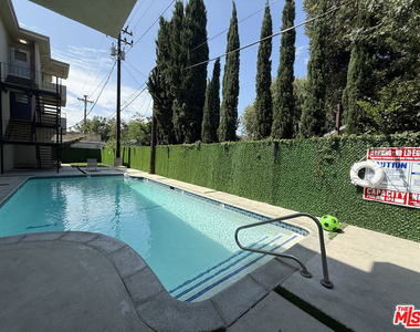 711 Orange Grove Avenue - Photo Thumbnail 2