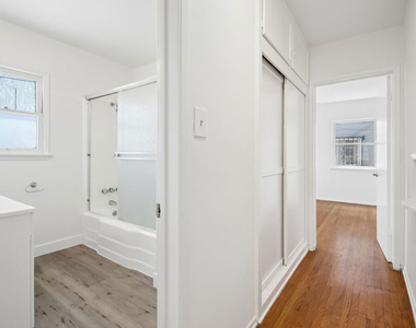 1138 S Sherbourne Drive - Photo Thumbnail 9