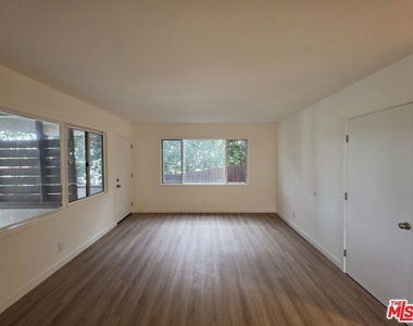 1280 West Boulevard - Photo Thumbnail 10