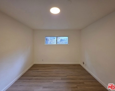 1280 West Boulevard - Photo Thumbnail 1
