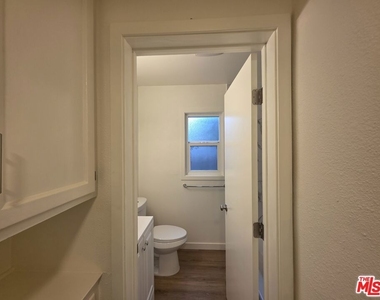 1280 West Boulevard - Photo Thumbnail 3