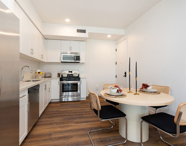 839 Fedora Street - Photo Thumbnail 24