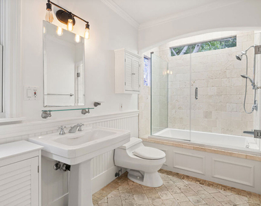 521 Westbourne Drive - Photo Thumbnail 10