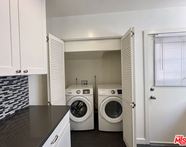 1155 Horn Avenue - Photo Thumbnail 3