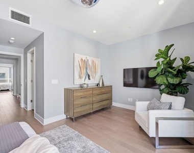 1400 N Fuller Avenue - Photo Thumbnail 24