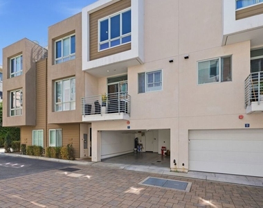 1400 N Fuller Avenue - Photo Thumbnail 60