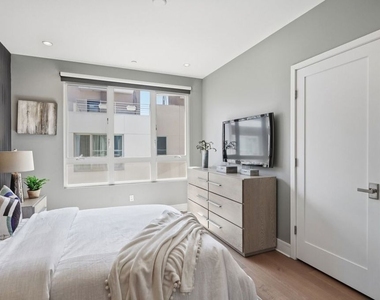1400 N Fuller Avenue - Photo Thumbnail 30