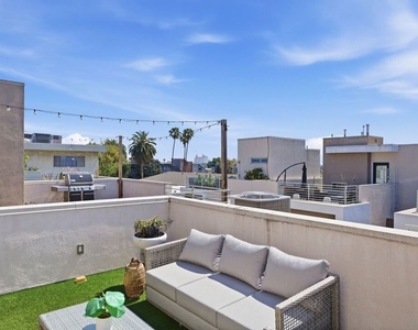 1400 N Fuller Avenue - Photo Thumbnail 47