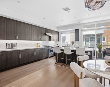 1400 N Fuller Avenue - Photo Thumbnail 6