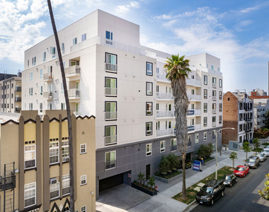 839 Fedora Street - Photo Thumbnail 6
