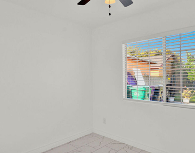 2239 W Lincoln Street - Photo Thumbnail 19