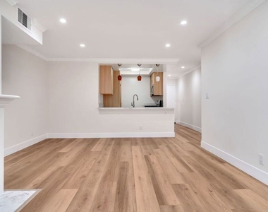 1520 N Vista Street - Photo Thumbnail 12