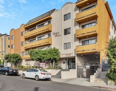 1520 N Vista Street - Photo Thumbnail 28