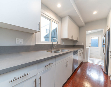38 29th Avenue - Photo Thumbnail 19