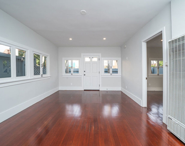 38 29th Avenue - Photo Thumbnail 6