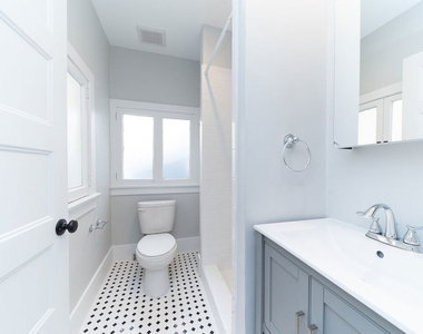 38 29th Avenue - Photo Thumbnail 10