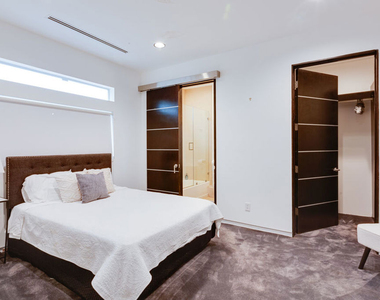 12148 Travis Street - Photo Thumbnail 9