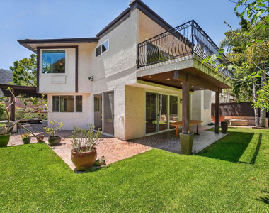 1288 Calle De Sevilla - Photo Thumbnail 29