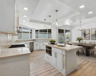 1288 Calle De Sevilla - Photo Thumbnail 3