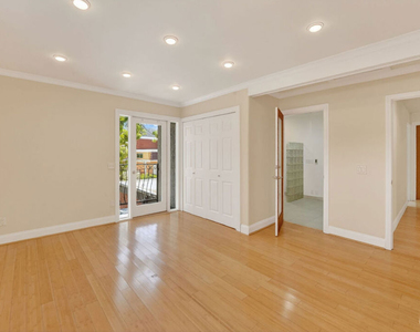 1288 Calle De Sevilla - Photo Thumbnail 19