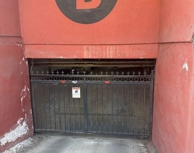 1816 N Gramercy Place - Photo Thumbnail 22