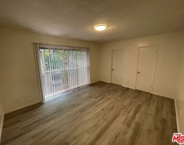 922 S Bedford Street - Photo Thumbnail 7
